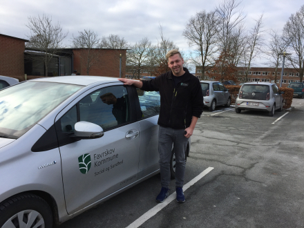 Social- og sundhedsassistent ved bil