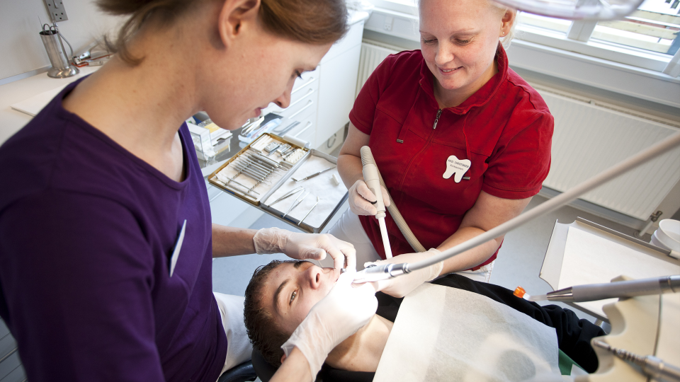 Barn i skoletandplejen