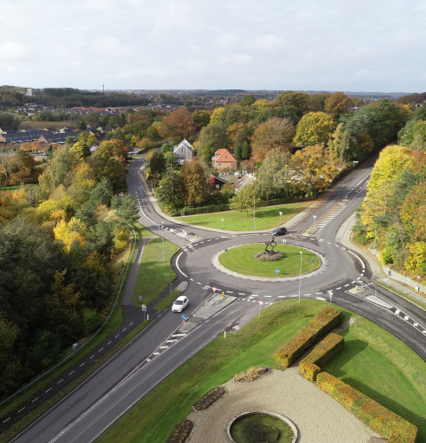 Vejnet ved rundkørsel i Hadsten